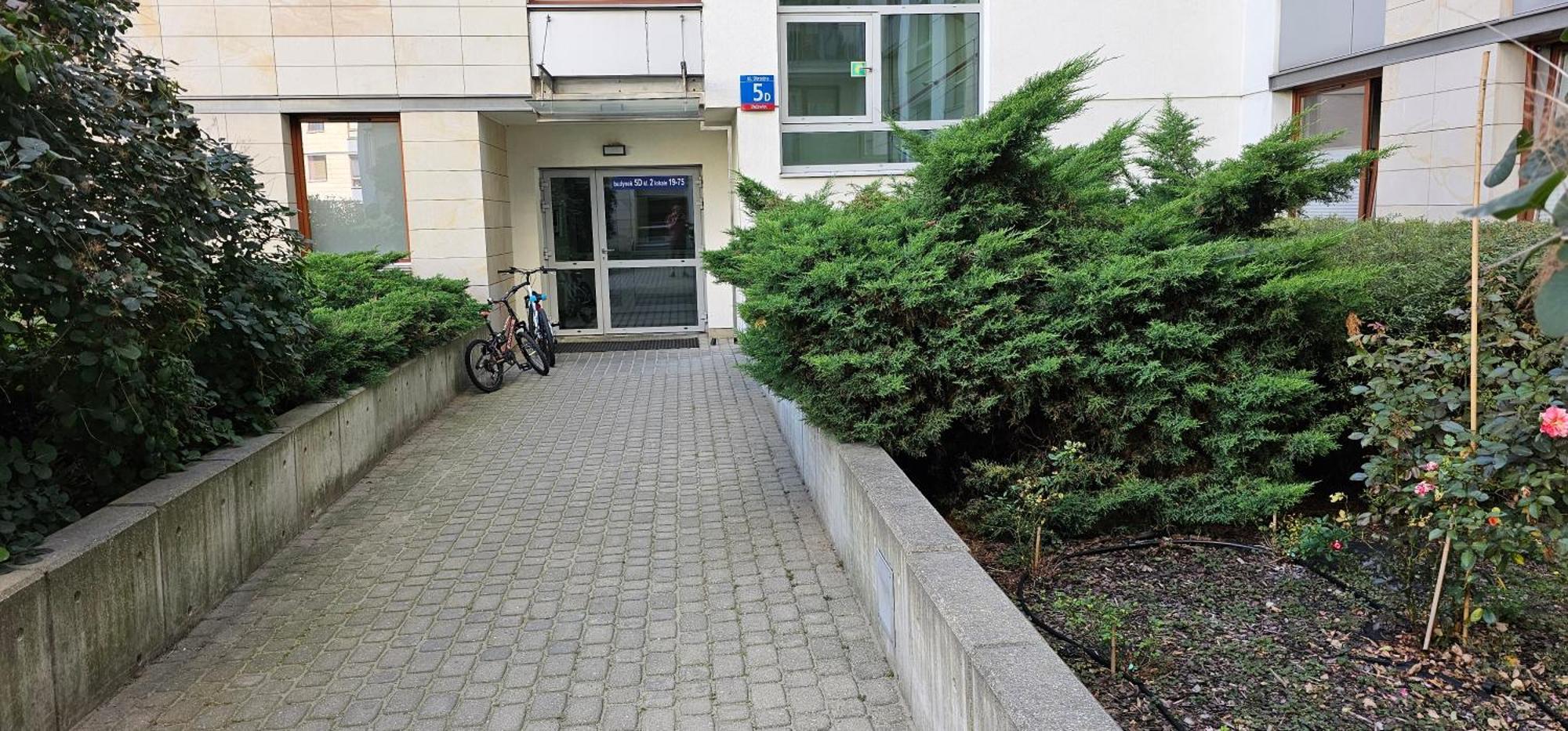 10 Min Do Lotniska, 2 Syp, Ekspres Do Kawy, Kosmetyki Ada, By Visitwarsaw Apartments Dış mekan fotoğraf